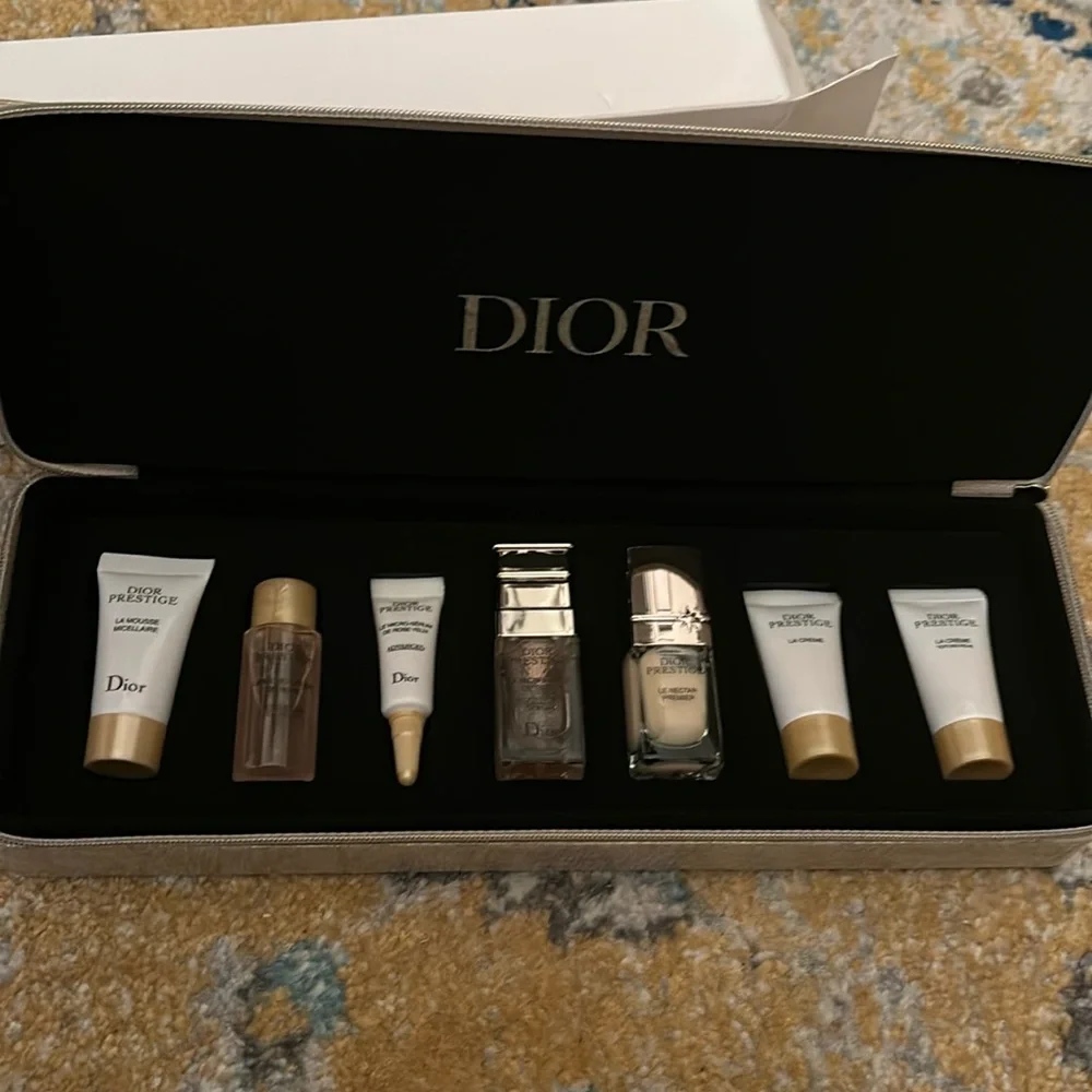 Dior Prestige Discovery Set - Picture 4 of 7